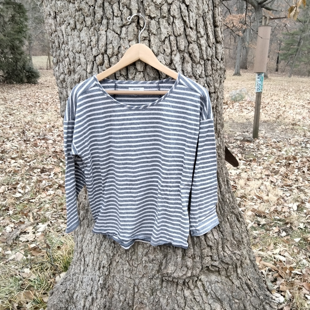 ⬇️ Price Drop!⬇️Madewell pullover in size S.